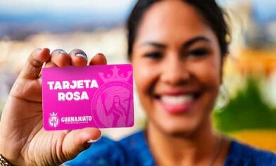 Refuerzan el apoyo del Gobierno de la gente para mujeres